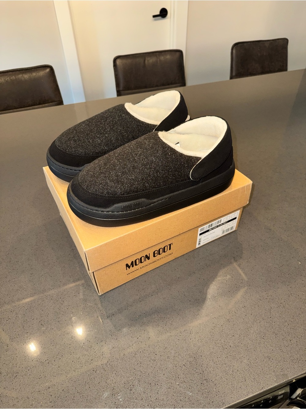 Brand New Never Worn Moon Boot Men’s Slip-On Clog size 9